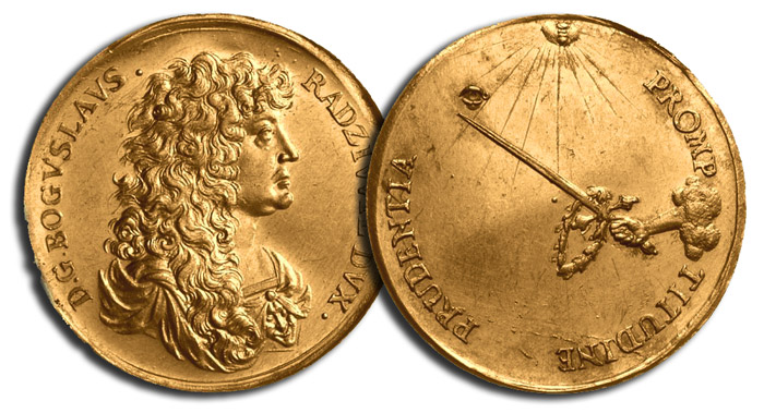 Историк Николай Котляр считает, что именно эта медаль (здесь приведены ее золотой вариант, но были и серебряные) вызвала легенду о монетах Хмельницкого